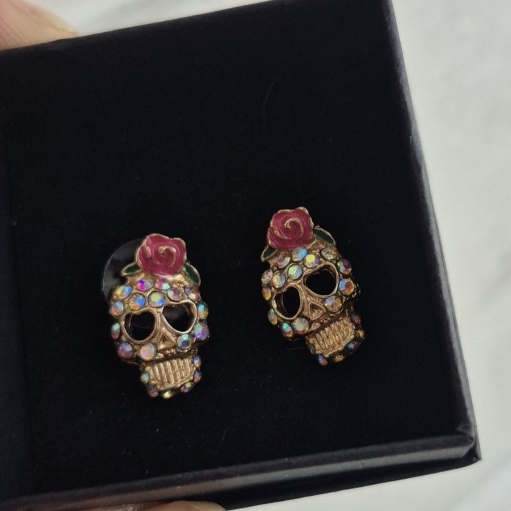 Aurora Borealis Swavorski Crystal Embellished Sugar Skull Stud Earrings New